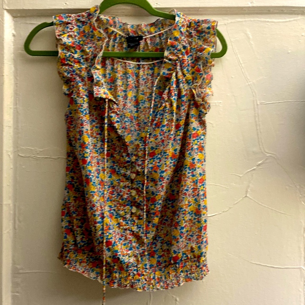 Multi-colored sleeveless blouse